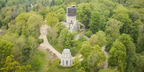 Burgruine Obere Veste in Treuchtlingen, Foto: Dietmar Denger, Lizenz: Naturpark Altmühltal