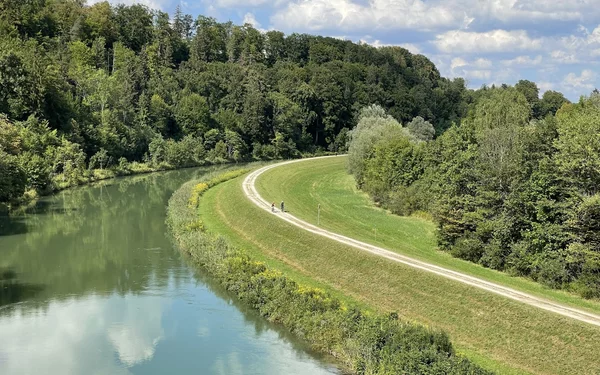 Blick von der Grünwalder Brücke auf die Isar, Foto: Florian Weindl