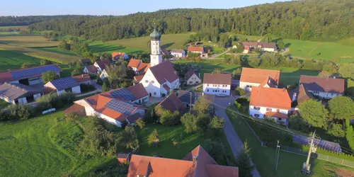 Buggenhofen und Mariae Himmelfahrt, Foto: Meyer Anton, Lizenz: Markt Bissingen