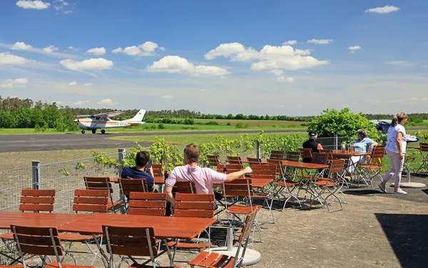 Sonderflugplatz Neustadt an der Aisch_Il Ristorante Aeronautica, Foto: Uwe Miethe, Lizenz: DB