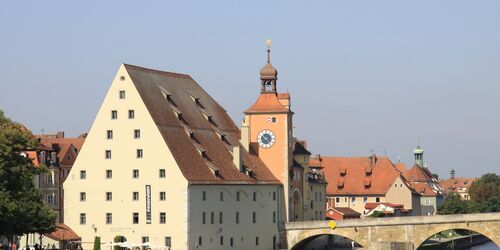 Salzstadel an der Steinernen Brücke, Foto: Regensburg Tourismus GmbH