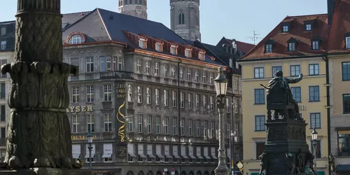 Max-Joseph-Platz in München, Foto: Luis Gervasi