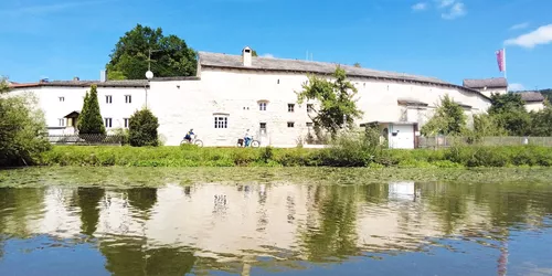 Altmühlzentrum Aussenansicht Altmühl, Foto: Tourismusverein Dollnstein - Völkl