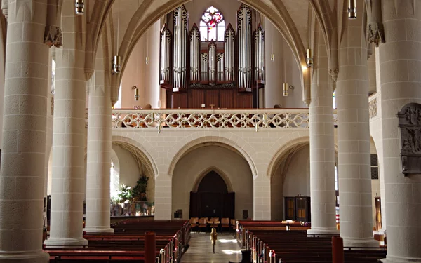 Stadtpfarrkirche, Innenraum, Foto: Kerstin Low