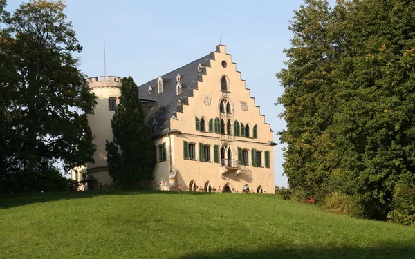 Schloss Rosenau, Foto: Stoerfix, Wikimedia Commons, CC BY-SA