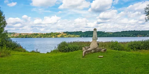 Ufer mit Brombachsee