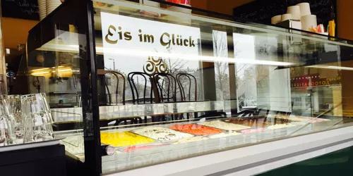 From lottery shop to one of the most attractive ice cream cafés in Nuremberg: "Das Eis im Glück"